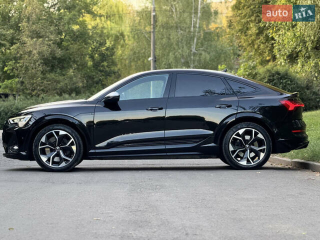 Чорний Ауді E-Tron, об'ємом двигуна 0 л та пробігом 79 тис. км за 44200 $, фото 9 на Automoto.ua