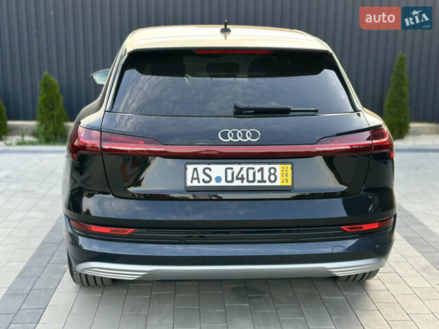 Черный Ауди E-Tron, объемом двигателя 0 л и пробегом 40 тыс. км за 26900 $, фото 17 на Automoto.ua