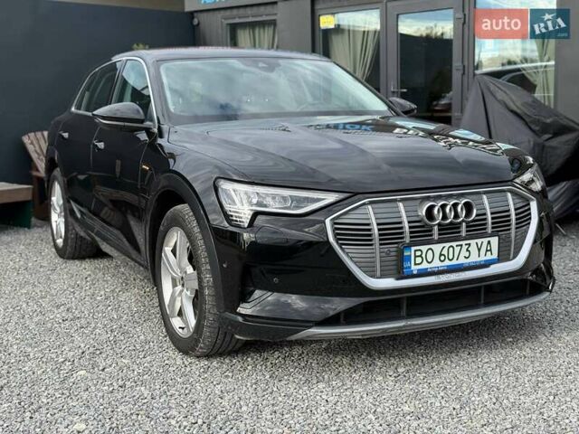 Чорний Ауді E-Tron, об'ємом двигуна 0 л та пробігом 34 тис. км за 28999 $, фото 1 на Automoto.ua