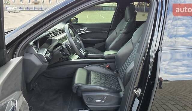 Черный Ауди E-Tron, объемом двигателя 0 л и пробегом 54 тыс. км за 43500 $, фото 68 на Automoto.ua