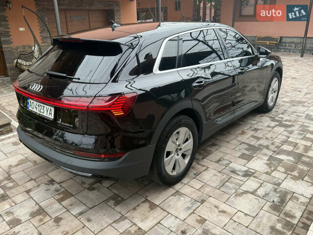 Черный Ауди E-Tron, объемом двигателя 0 л и пробегом 158 тыс. км за 26900 $, фото 2 на Automoto.ua