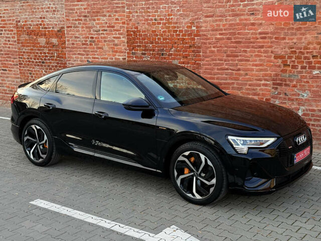 Чорний Ауді E-Tron, об'ємом двигуна 0 л та пробігом 58 тис. км за 41900 $, фото 25 на Automoto.ua