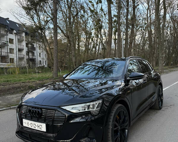 Чорний Ауді E-Tron, об'ємом двигуна 0 л та пробігом 178 тис. км за 31000 $, фото 3 на Automoto.ua