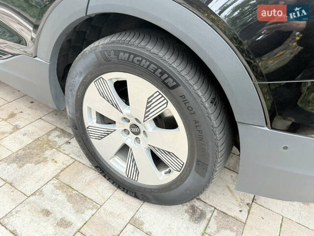 Черный Ауди E-Tron, объемом двигателя 0 л и пробегом 158 тыс. км за 26900 $, фото 27 на Automoto.ua