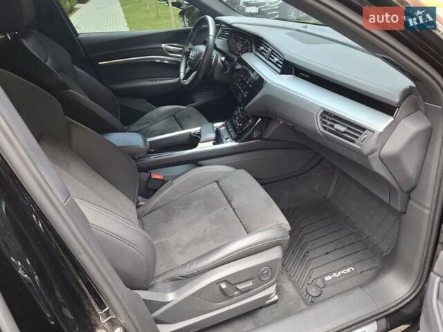 Чорний Ауді E-Tron, об'ємом двигуна 0 л та пробігом 31 тис. км за 39990 $, фото 19 на Automoto.ua
