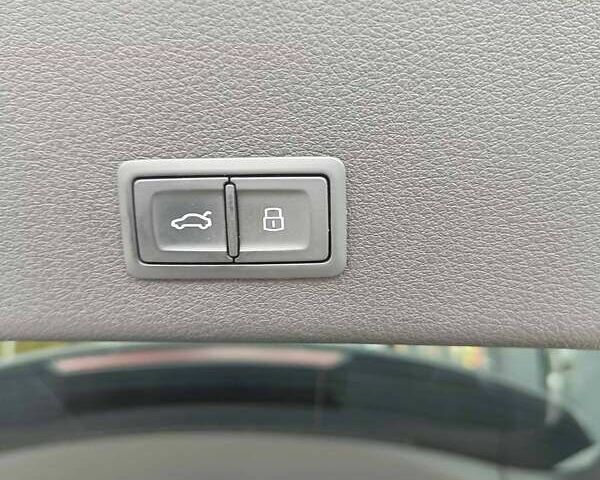 Черный Ауди E-Tron, объемом двигателя 0 л и пробегом 147 тыс. км за 29999 $, фото 30 на Automoto.ua