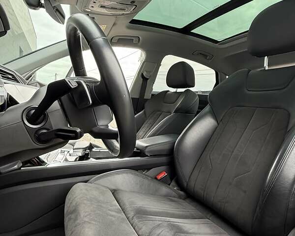 Чорний Ауді E-Tron, об'ємом двигуна 0 л та пробігом 148 тис. км за 31500 $, фото 33 на Automoto.ua