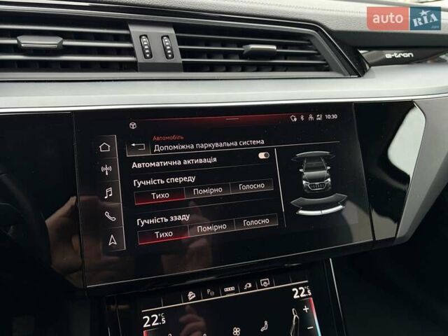Чорний Ауді E-Tron, об'ємом двигуна 0 л та пробігом 99 тис. км за 29000 $, фото 29 на Automoto.ua