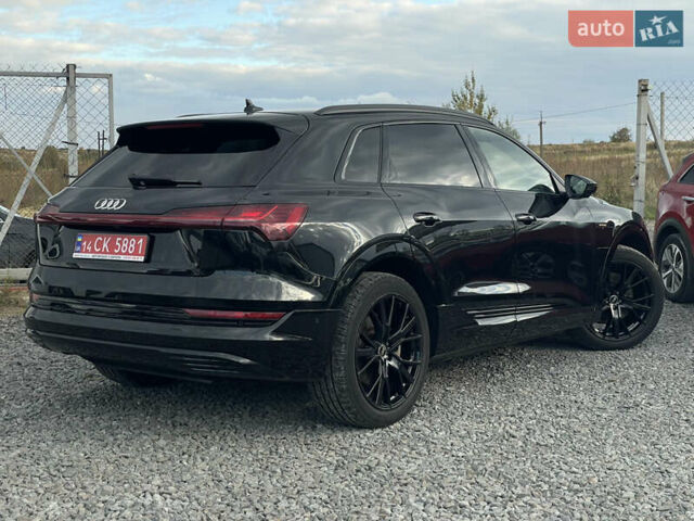 Чорний Ауді E-Tron, об'ємом двигуна 0 л та пробігом 70 тис. км за 39999 $, фото 32 на Automoto.ua