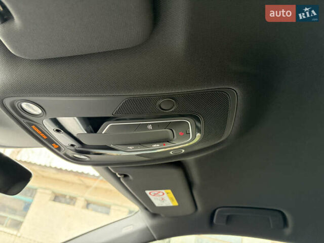 Чорний Ауді E-Tron, об'ємом двигуна 0 л та пробігом 126 тис. км за 27000 $, фото 25 на Automoto.ua