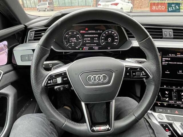 Черный Ауди E-Tron, объемом двигателя 0 л и пробегом 68 тыс. км за 37000 $, фото 35 на Automoto.ua