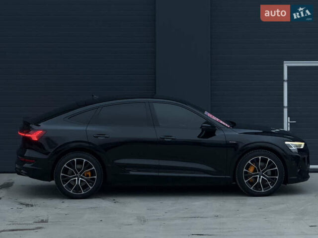 Чорний Ауді E-Tron, об'ємом двигуна 0 л та пробігом 84 тис. км за 36000 $, фото 13 на Automoto.ua
