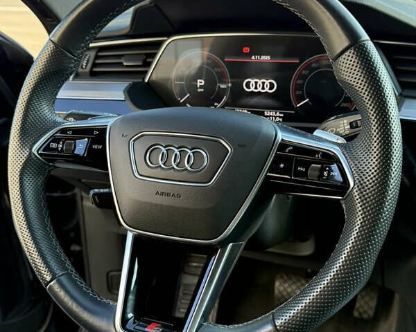 Черный Ауди E-Tron, объемом двигателя 0 л и пробегом 43 тыс. км за 29900 $, фото 23 на Automoto.ua