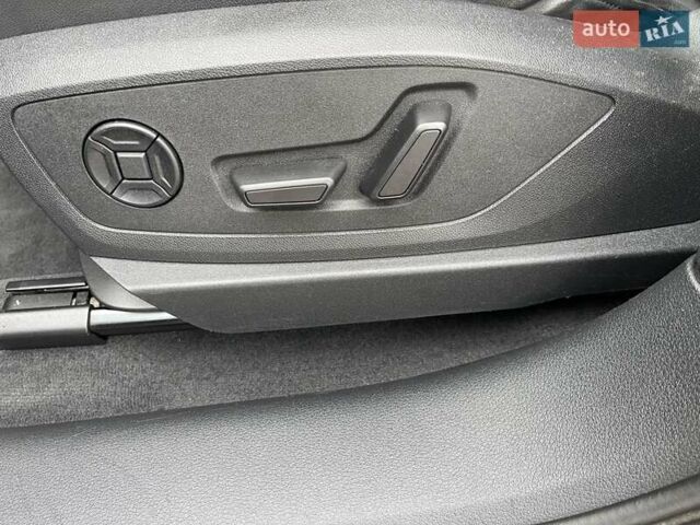 Черный Ауди E-Tron, объемом двигателя 0 л и пробегом 68 тыс. км за 37000 $, фото 24 на Automoto.ua