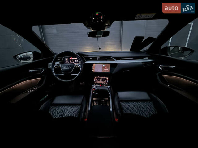 Чорний Ауді E-Tron, об'ємом двигуна 0 л та пробігом 84 тис. км за 36000 $, фото 65 на Automoto.ua
