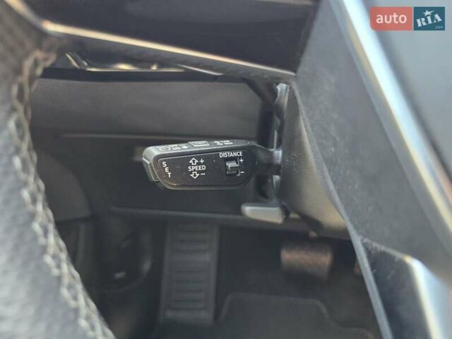 Чорний Ауді E-Tron, об'ємом двигуна 0 л та пробігом 73 тис. км за 37499 $, фото 69 на Automoto.ua