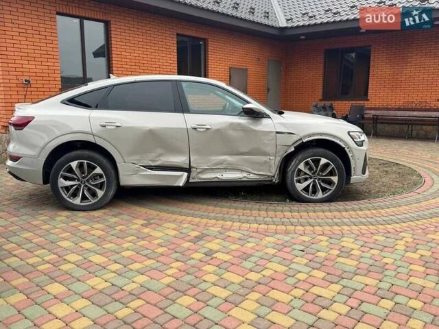 Черный Ауди E-Tron, объемом двигателя 0 л и пробегом 60 тыс. км за 32000 $, фото 3 на Automoto.ua