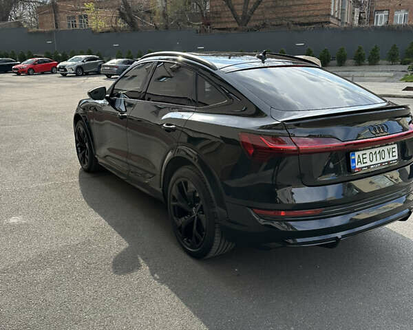 Чорний Ауді E-Tron, об'ємом двигуна 0 л та пробігом 37 тис. км за 48700 $, фото 2 на Automoto.ua