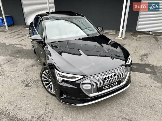 Черный Ауди E-Tron, объемом двигателя 0 л и пробегом 66 тыс. км за 41900 $, фото 19 на Automoto.ua