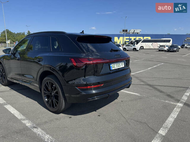 Черный Ауди E-Tron, объемом двигателя 0 л и пробегом 65 тыс. км за 37000 $, фото 6 на Automoto.ua