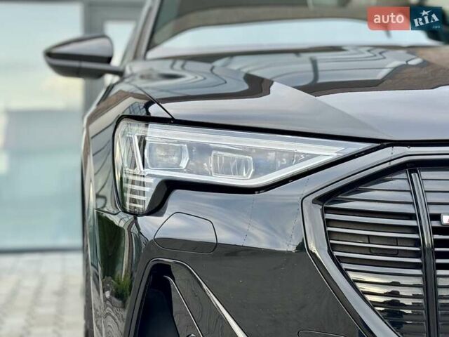 Черный Ауди E-Tron, объемом двигателя 0 л и пробегом 120 тыс. км за 29500 $, фото 29 на Automoto.ua