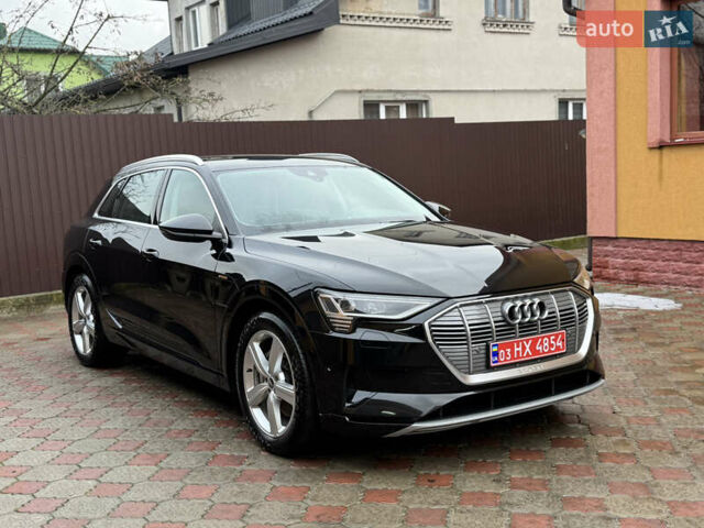 Чорний Ауді E-Tron, об'ємом двигуна 0 л та пробігом 190 тис. км за 24199 $, фото 3 на Automoto.ua