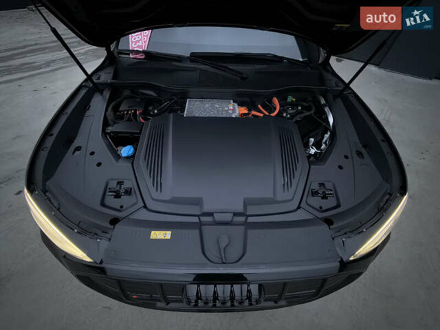 Чорний Ауді E-Tron, об'ємом двигуна 0 л та пробігом 84 тис. км за 36000 $, фото 24 на Automoto.ua