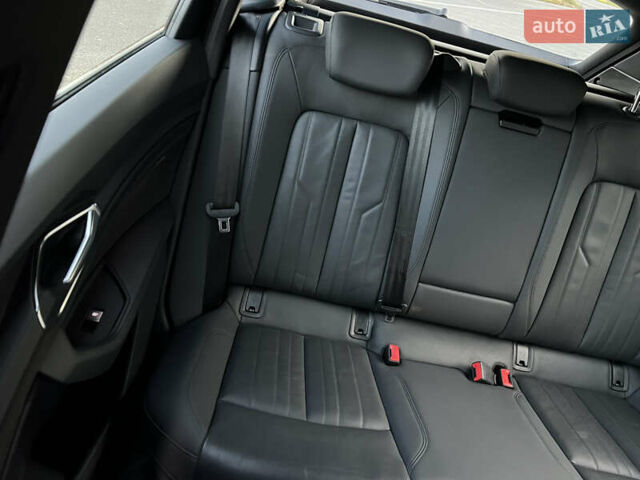 Чорний Ауді E-Tron, об'ємом двигуна 0 л та пробігом 187 тис. км за 23300 $, фото 40 на Automoto.ua