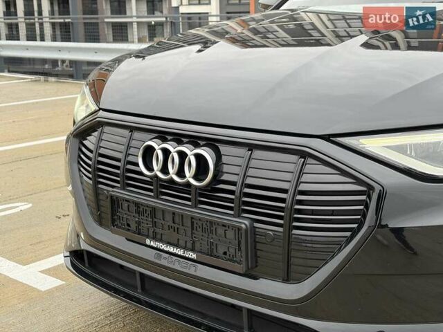 Чорний Ауді E-Tron, об'ємом двигуна 0 л та пробігом 99 тис. км за 29000 $, фото 12 на Automoto.ua