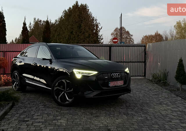 Черный Ауди E-Tron, объемом двигателя 0 л и пробегом 50 тыс. км за 44000 $, фото 45 на Automoto.ua