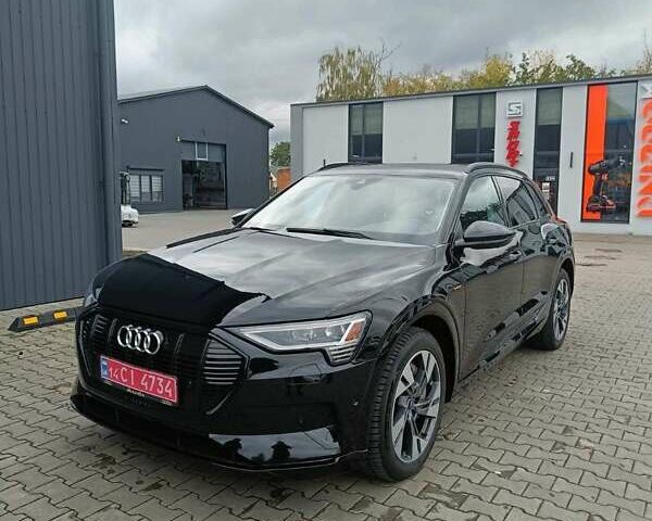 Черный Ауди E-Tron, объемом двигателя 0 л и пробегом 147 тыс. км за 29999 $, фото 2 на Automoto.ua