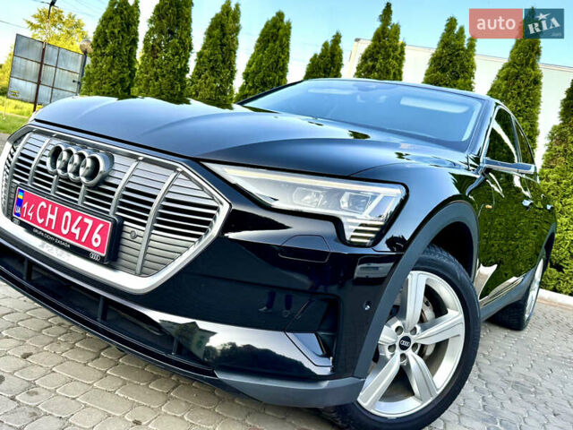 Черный Ауди E-Tron, объемом двигателя 0 л и пробегом 82 тыс. км за 37777 $, фото 6 на Automoto.ua