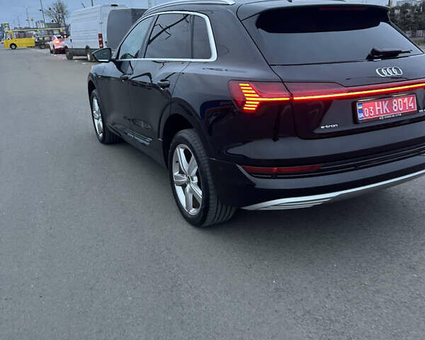 Черный Ауди E-Tron, объемом двигателя 0 л и пробегом 118 тыс. км за 28900 $, фото 33 на Automoto.ua