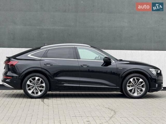 Чорний Ауді E-Tron, об'ємом двигуна 0 л та пробігом 148 тис. км за 31500 $, фото 12 на Automoto.ua
