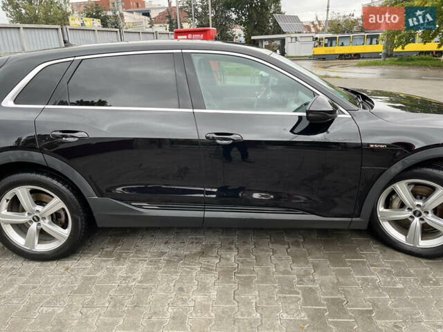 Черный Ауди E-Tron, объемом двигателя 0 л и пробегом 96 тыс. км за 34500 $, фото 5 на Automoto.ua