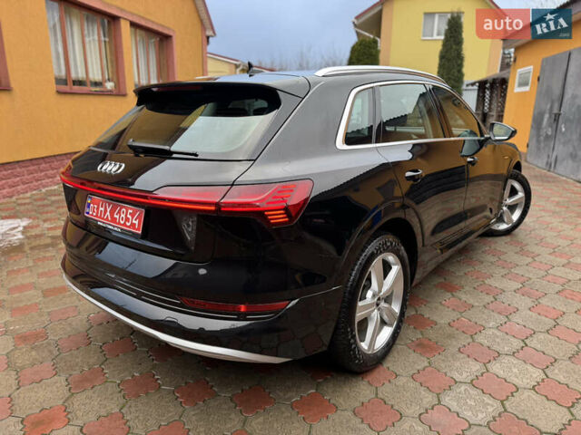 Чорний Ауді E-Tron, об'ємом двигуна 0 л та пробігом 190 тис. км за 24199 $, фото 62 на Automoto.ua