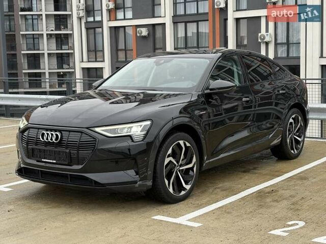 Чорний Ауді E-Tron, об'ємом двигуна 0 л та пробігом 99 тис. км за 29000 $, фото 2 на Automoto.ua