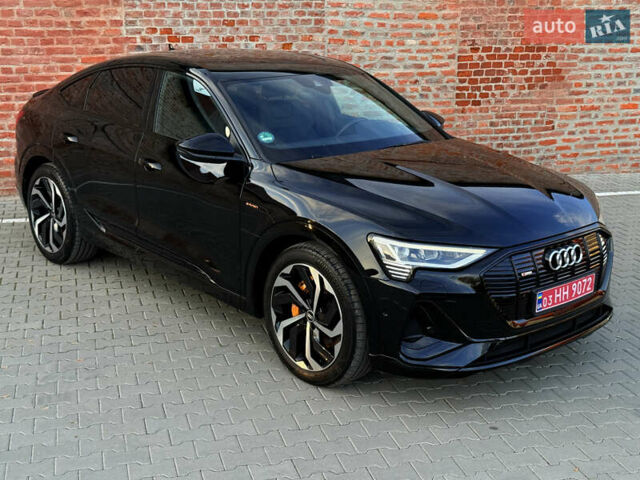 Чорний Ауді E-Tron, об'ємом двигуна 0 л та пробігом 58 тис. км за 41900 $, фото 7 на Automoto.ua