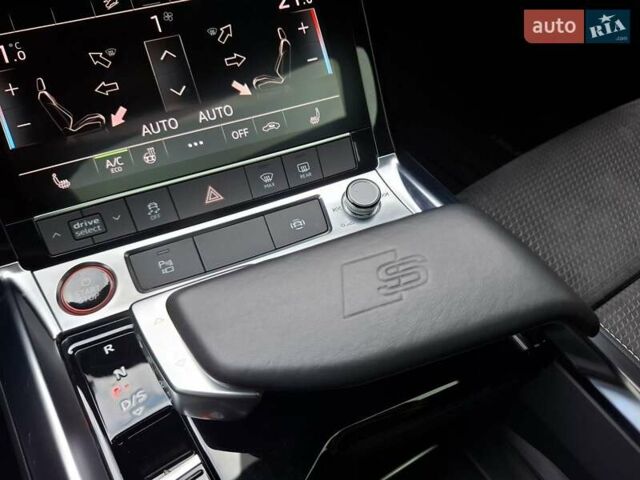 Чорний Ауді E-Tron, об'ємом двигуна 0 л та пробігом 31 тис. км за 39990 $, фото 25 на Automoto.ua