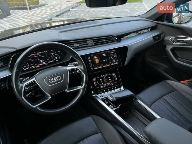 Чорний Ауді E-Tron, об'ємом двигуна 0 л та пробігом 187 тис. км за 23300 $, фото 32 на Automoto.ua