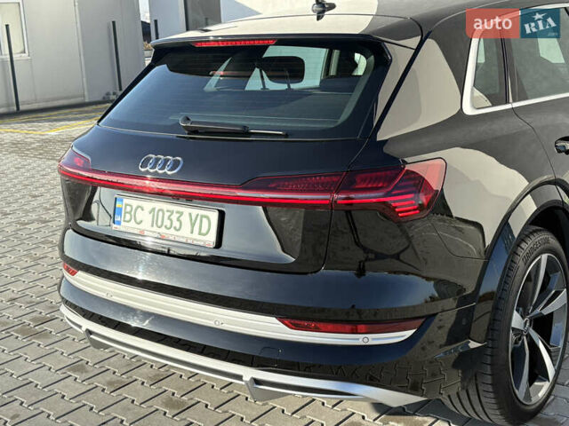Чорний Ауді E-Tron, об'ємом двигуна 0 л та пробігом 95 тис. км за 36599 $, фото 13 на Automoto.ua