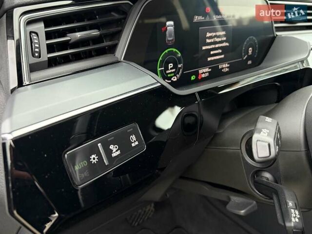 Чорний Ауді E-Tron, об'ємом двигуна 0 л та пробігом 99 тис. км за 29000 $, фото 33 на Automoto.ua
