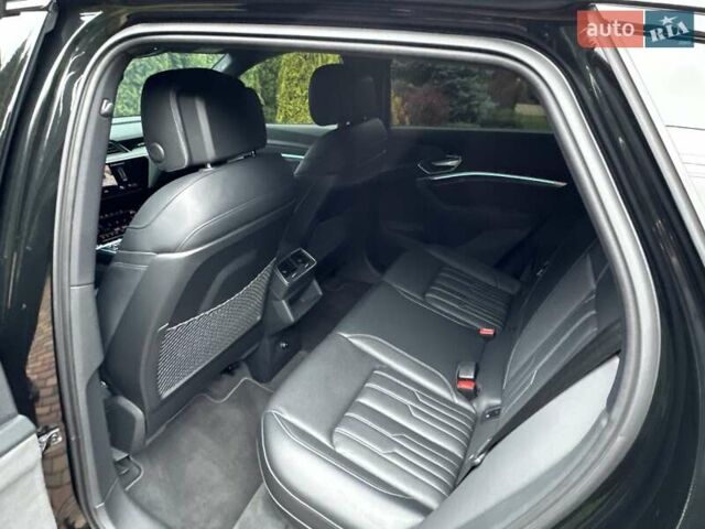 Чорний Ауді E-Tron, об'ємом двигуна 0 л та пробігом 58 тис. км за 42999 $, фото 79 на Automoto.ua
