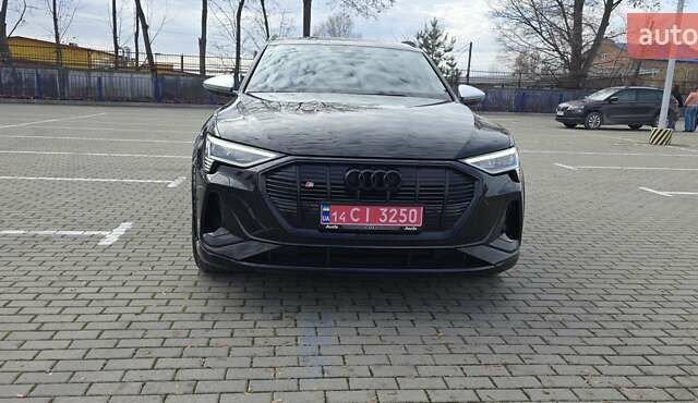 Черный Ауди E-Tron, объемом двигателя 0 л и пробегом 54 тыс. км за 43500 $, фото 8 на Automoto.ua