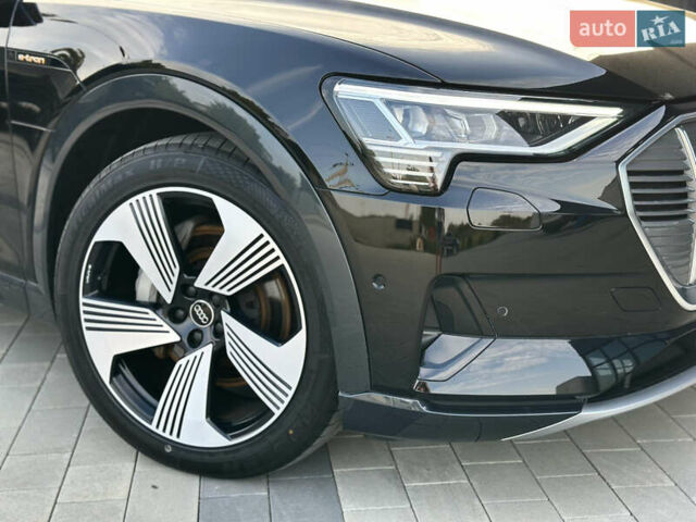 Черный Ауди E-Tron, объемом двигателя 0 л и пробегом 40 тыс. км за 26900 $, фото 5 на Automoto.ua