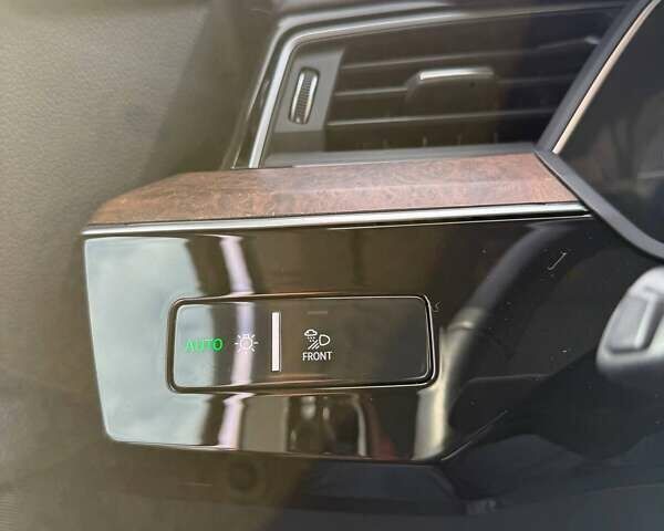 Чорний Ауді E-Tron, об'ємом двигуна 0 л та пробігом 34 тис. км за 28999 $, фото 9 на Automoto.ua