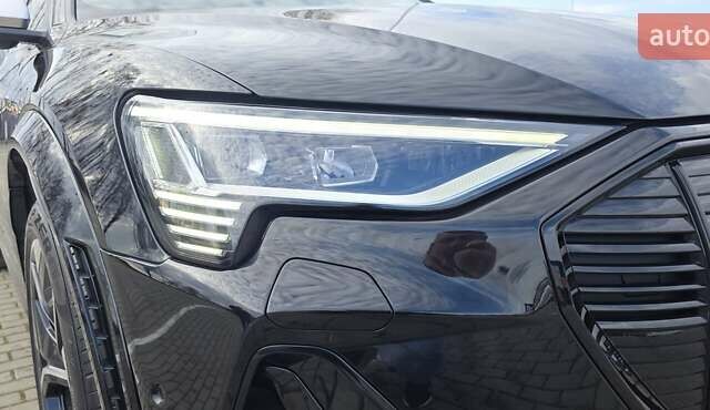 Черный Ауди E-Tron, объемом двигателя 0 л и пробегом 54 тыс. км за 43500 $, фото 48 на Automoto.ua