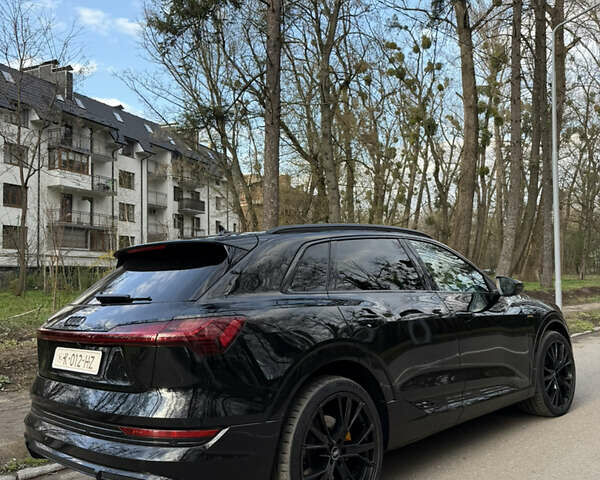 Чорний Ауді E-Tron, об'ємом двигуна 0 л та пробігом 178 тис. км за 31000 $, фото 11 на Automoto.ua