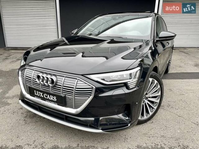 Черный Ауди E-Tron, объемом двигателя 0 л и пробегом 66 тыс. км за 41900 $, фото 10 на Automoto.ua