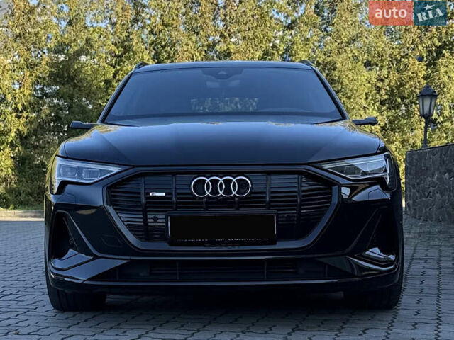 Черный Ауди E-Tron, объемом двигателя 0 л и пробегом 50 тыс. км за 44000 $, фото 67 на Automoto.ua